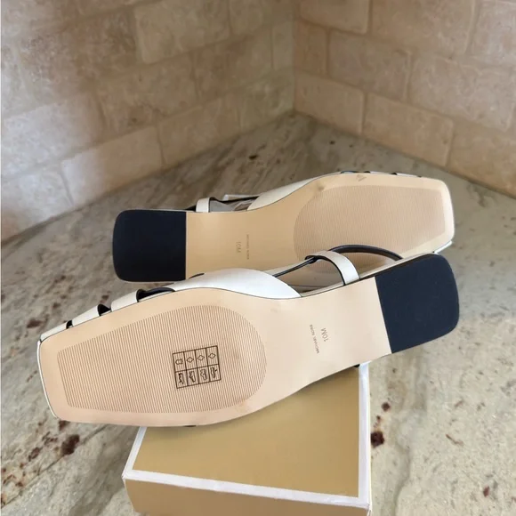 Michael Kors White Slingback Sandals., Size 10 - Picture 5 of 9